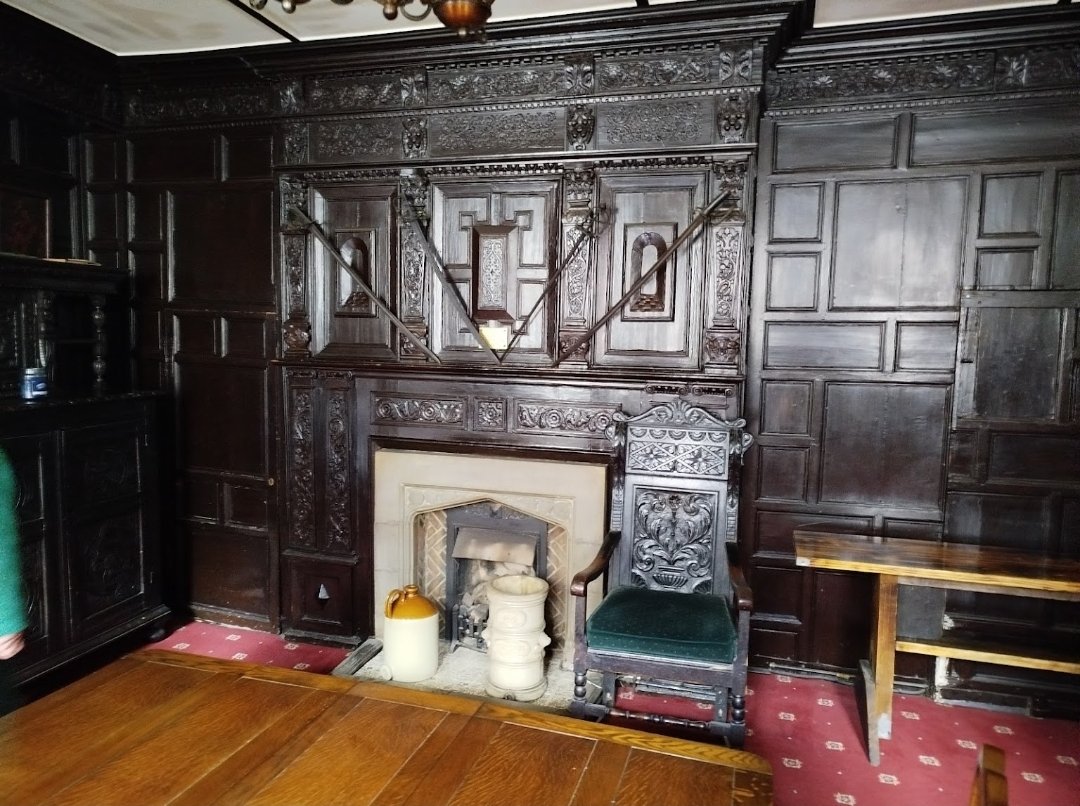 @jsopercook Next time you're in England, travel north to Hull and visit Ye Olde White Harte pub in the old town. Built in 1550, they say, steeped in history, great beer, and even a human skull.