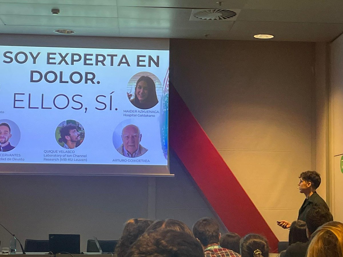 <a href="/IkerVillanueva_/">Iker Villanueva</a> defiende uno de sus trabajos de su PhD sobre dolor de cuello y <a href="/AneArbillaga/">ane arbillaga</a> realiza una ponencia sobre disnea y neurociencias, agradeciendo a <a href="/AnderCervantes/">Ander Cervantes</a> y Xabat su implicación, en el Congreso Internacional de Fisioterapia #ftp24 GRÀCIES i 👏🏿👏🏾👏🏼<a href="/ColFiCat/">CFC</a>