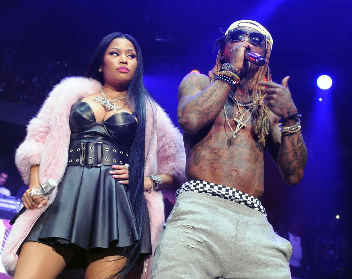 PettyDASleeze's tweet photo. Had teachers like Weezy F and been ALL EARS #ArticTundra ๐ฅถ#ThePinkPrintAnniversary ๐โจ https://t.co/VR3oUgPpVq