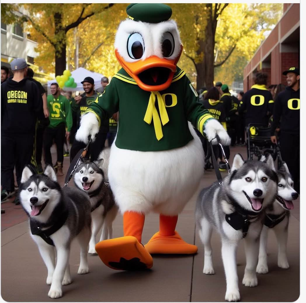 Your TOP rated Oregon Ducks tackle the Washington Huskies in a bid to finish the regular season 12-0, @ 7:30 Eastern, on CBS, from Autzen!

#LETSGODUCKS
#ScoDucks
