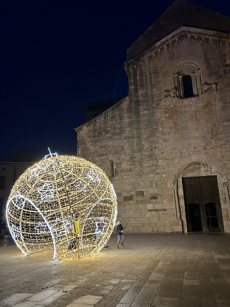 Raquel Surroca Ramos (@raquelsurroca) on Twitter photo Avui a <a href="/Aj_Besalu/">Ajuntament de Besalú</a> hem encès les llums de Nadal!🎄 Juntament amb un “videomapping” amb els dibuixos dels més petits (i no tant petits) del poble. Gràcies a tothom!
<a href="/lluisguino/">Lluís Guinó Subirós</a> <a href="/Joan_Puigdevall/">Joan Puigdevall</a> <a href="/JoanSerraS/">🎗Joan Serra Serrat</a> <a href="/manas_serra/">IRENE MAÑAS SERRA</a> Avui a <a href="/Aj_Besalu/">Ajuntament de Besalú</a> hem encès les llums de Nadal!🎄 Juntament amb un “videomapping” amb els dibuixos dels més petits (i no tant petits) del poble. Gràcies a tothom!
<a href="/lluisguino/">Lluís Guinó Subirós</a> <a href="/Joan_Puigdevall/">Joan Puigdevall</a> <a href="/JoanSerraS/">🎗Joan Serra Serrat</a> <a href="/manas_serra/">IRENE MAÑAS SERRA</a>
