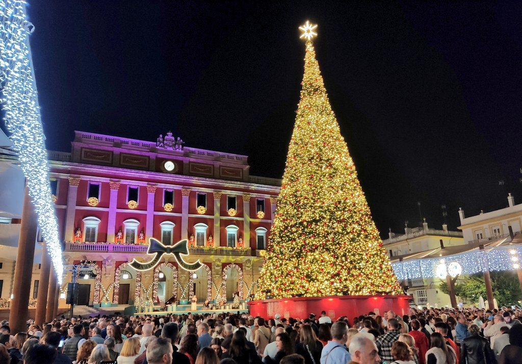 Oficialmente es Navidad en la ciudad 🎄
