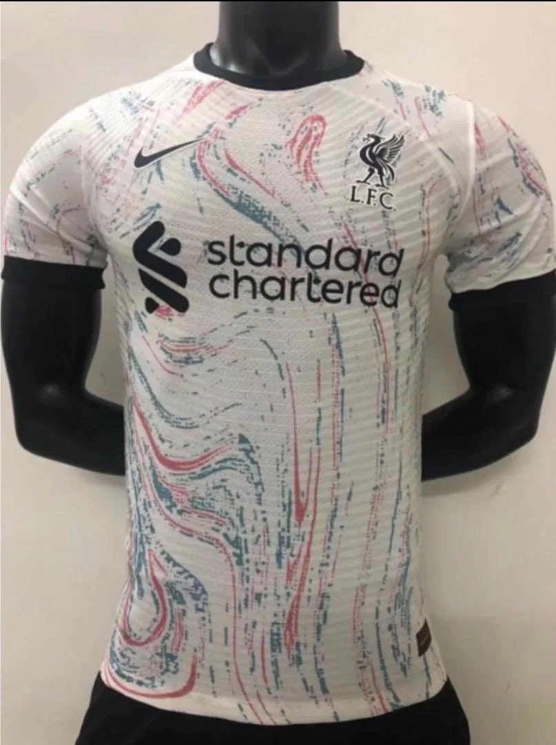 lfcjody's tweet photo. @ChatShirt Literally it happens every season and people still fall for it. https://t.co/jVtpq5pVoP