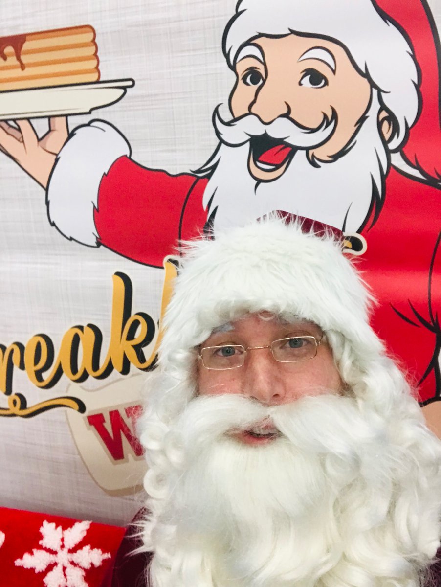 Santa Claus tweet media