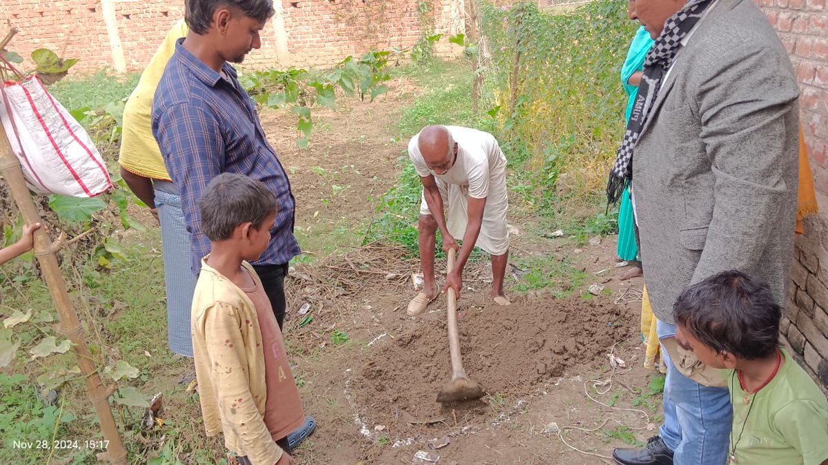 Swachh Bhojpur (@lsba_bhojpur) on Twitter photo Pit digging by villagers for their toilet construction, mobilised by DRP Barhara Bhojpur.
#ToiletForDignity <a href="/bhojpur_dm/">जिला प्रशासन भोजपुर</a> <a href="/LSBA_Bihar/">Lohiya Swachh Bihar Abhiyan</a> <a href="/DDCBhojpur/">DDC Bhojpur BR</a> <a href="/SBMGramin/">SBMGramin #AzadiKaAmritMahotsav</a> <a href="/swachhbharat/">Swachh Bharat Mission - Grameen</a> <a href="/MoHUA_India/">Ministry of Housing and Urban Affairs</a> <a href="/IPRDBihar/">IPRD Bihar</a> <a href="/MoJSDDWS/">Department of Drinking Water & Sanitation (#DDWS)</a> <a href="/DoWRRDGR_MoJS/">Ministry of Jal Shakti, DoWR, RD&GR, GoI</a> Pit digging by villagers for their toilet construction, mobilised by DRP Barhara Bhojpur.
#ToiletForDignity <a href="/bhojpur_dm/">जिला प्रशासन भोजपुर</a> <a href="/LSBA_Bihar/">Lohiya Swachh Bihar Abhiyan</a> <a href="/DDCBhojpur/">DDC Bhojpur BR</a> <a href="/SBMGramin/">SBMGramin #AzadiKaAmritMahotsav</a> <a href="/swachhbharat/">Swachh Bharat Mission - Grameen</a> <a href="/MoHUA_India/">Ministry of Housing and Urban Affairs</a> <a href="/IPRDBihar/">IPRD Bihar</a> <a href="/MoJSDDWS/">Department of Drinking Water & Sanitation (#DDWS)</a> <a href="/DoWRRDGR_MoJS/">Ministry of Jal Shakti, DoWR, RD&GR, GoI</a>