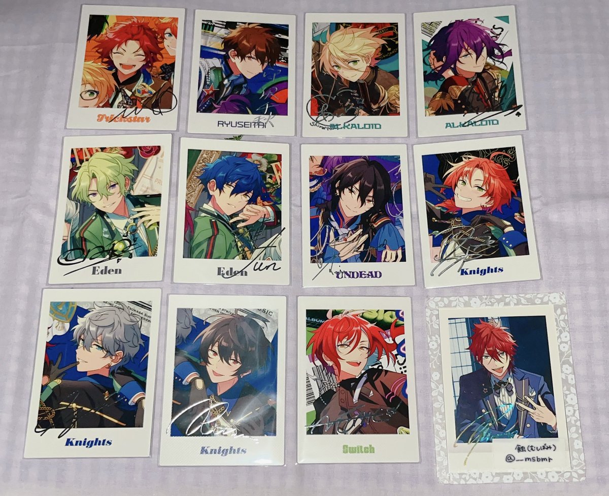 __msbmr's tweet photo. @1
【交換】あんスタ ぱしゃっつ P.A.shots!! アルバムシリーズ TRIP

譲：真緒 千秋 藍良 マヨイ 日和 ジュン 零 レオ 泉 凛月 夏目 スバル 北斗 真 鉄虎 忍 翠 奏汰 巽 ひなた 友也 光 つむぎ 宙 斑

求：茨 凪砂 DFこはく 司 一彩 桃李 颯馬 薫 

条件等は画像3枚目をご確認ください。 https://t.co/PsGnOsBWcm