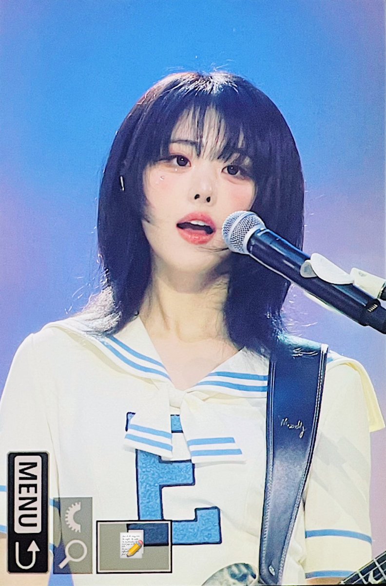 락캣🎸
#QWER #HINA #히나 https://t.co/yoaPFXYQWt
