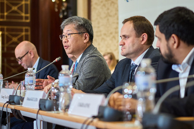 Young_T_KIM's tweet photo. I return from #Ukraine 🇺🇦 #Kyiv following our High-level Dialogue yesterday. The people of Ukraine are looking to us for tangible results - not just promises. We are working to support Ukraine’s immediate needs. My deep appreciation to all involved 🙏🏽 https://t.co/OC8N21eAXu https://t.co/7R9XxlxtZk