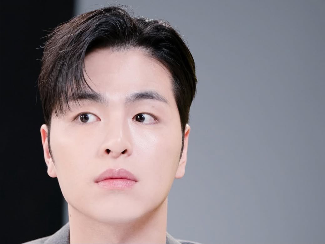 juneeeeaeya's tweet photo. <결혼해YOU> Only on Netflix!💛👋😊

#구준회 #JUNHOE #이이경 #지이수 #결혼해YOU
#MarryYOU💛 https://t.co/goGI9CrFqH