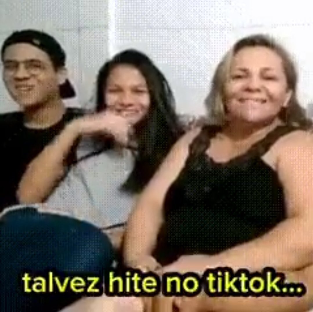grlfromrio's tweet photo. até agora a única que eu odiei muito foi maratona de jogação o resto até que da pra engolir depois de ouvir algumas vezes https://t.co/Ud8bNxQml0