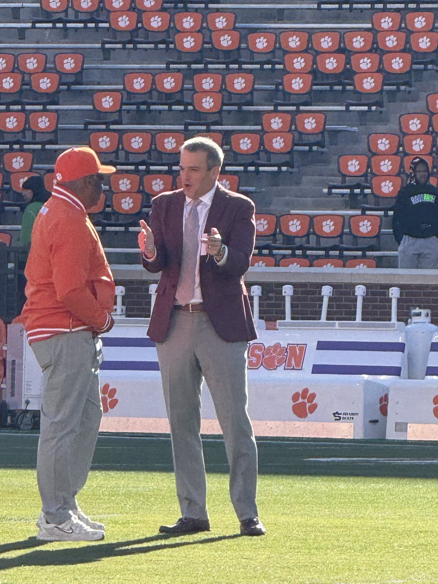 Coach Beamer looking sharp