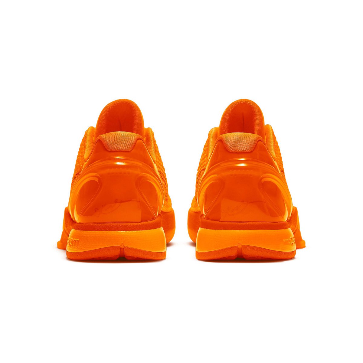 Ovrnundr's tweet photo. Nike Kobe 6 Protro "Total Orange" 🍊 

• Fall 2025
• $200 dollars https://t.co/fKXJIn93Iy
