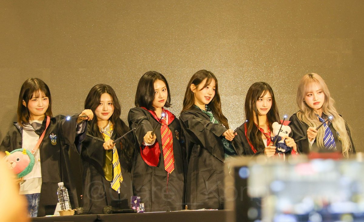 Clare__Kong's tweet photo. 𝑰𝑽𝑬 𝑫𝑬𝑩𝑼𝑻 𝟑𝐑𝐃 𝑨𝒏𝒏𝒊𝒗𝒆𝒓𝒔𝒂𝒓𝒚
데뷔 3주년 축하합니다❤️

#IVE #아이브
#HappyIVEday
#IVE_3rd_Anniversary
#마지막_달_떠오른_여섯개의_해 ☀ https://t.co/bhixfIfa6f