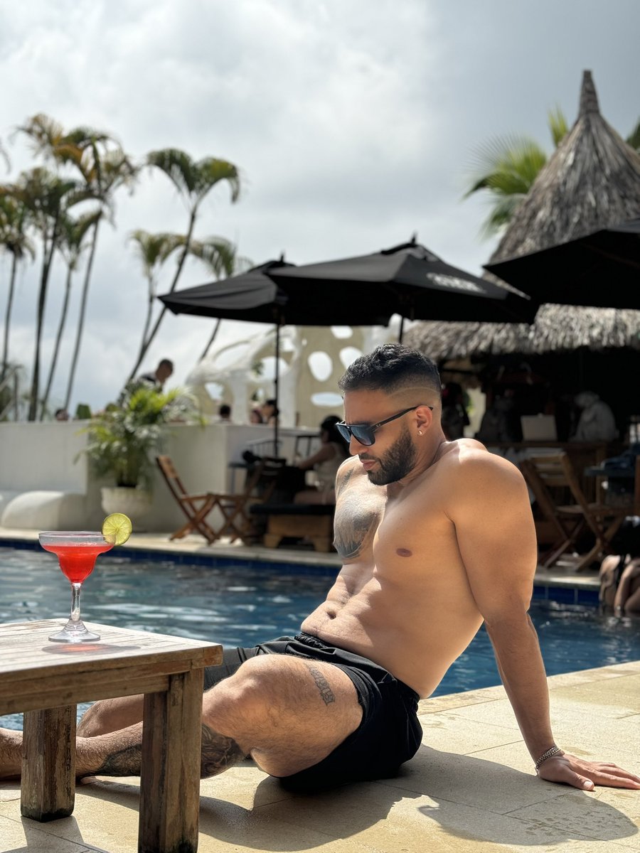 Tivenfit's tweet photo. 🌊🌴🏨🌴.. https://t.co/2KDJSLH5pX