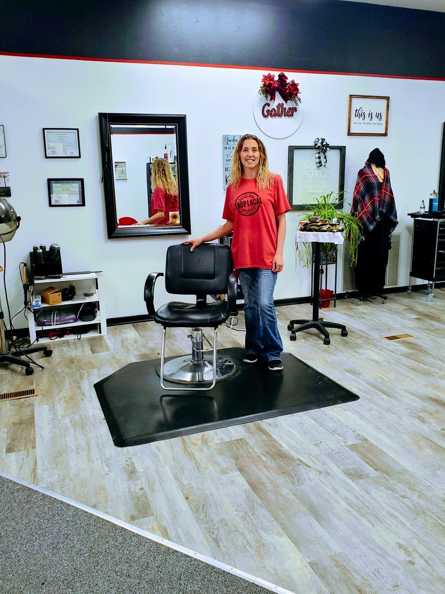 capitolview_MS's tweet photo. Happy Small Business Day to all the hard working entrepreneurs out there, including Sara's Sister, Laura and Jay's Brother, Paul! Your passion and dedication inspire us all. 

CRC 4056903 11/24
CRC 4051062 11/24
CRC 4051046 11/24 https://t.co/O2Y6U525bb