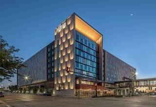 Planning your trip to the Iowa Ag Expo? It's basically 2 months away! 

🛌 Check out places to stay here:

s.mtrbio.com/ckqkdgcvpf