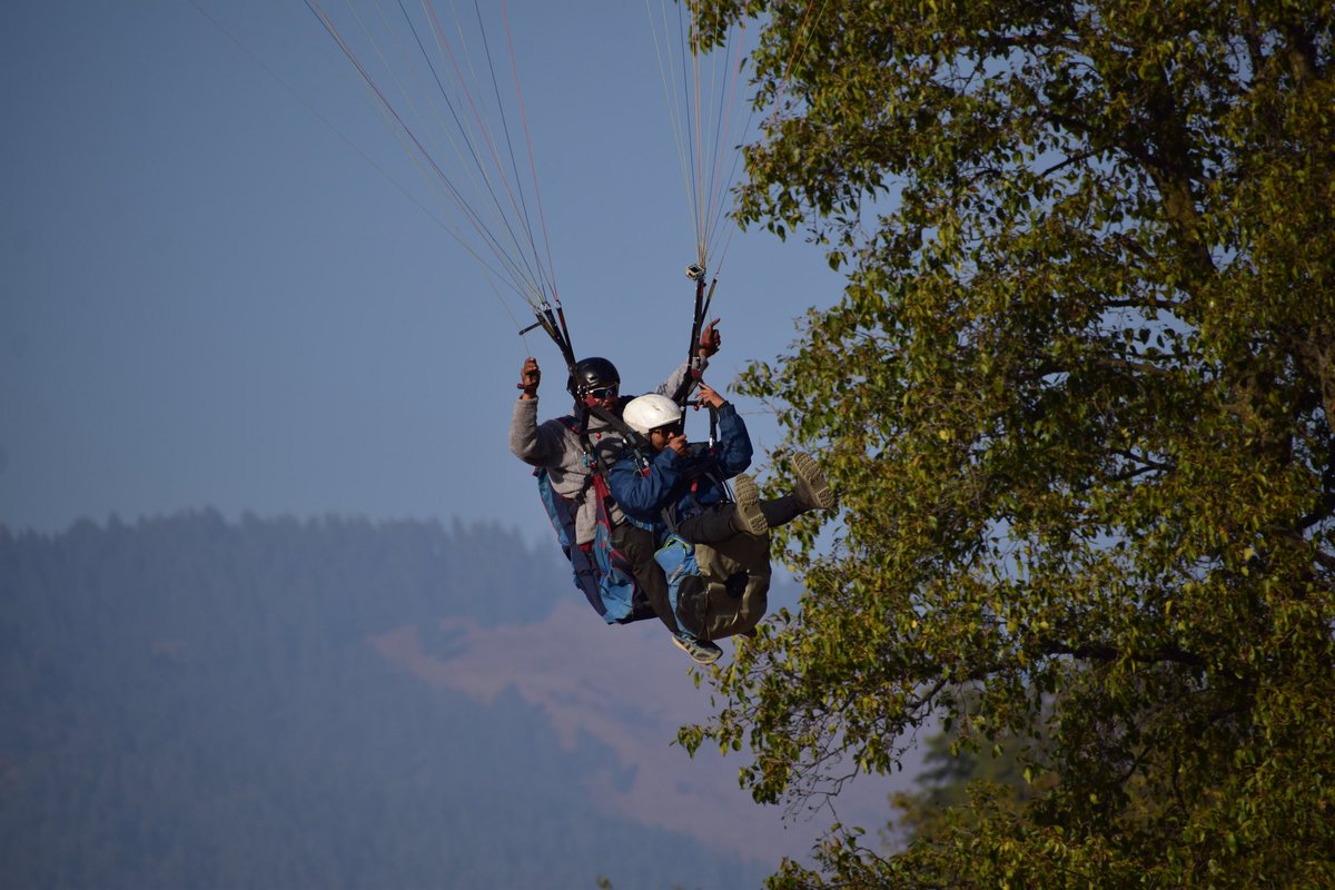 Sagar_Bergi's tweet photo. Tried paragliding in Kullu, loved it 😊 https://t.co/kY3PlvayXM