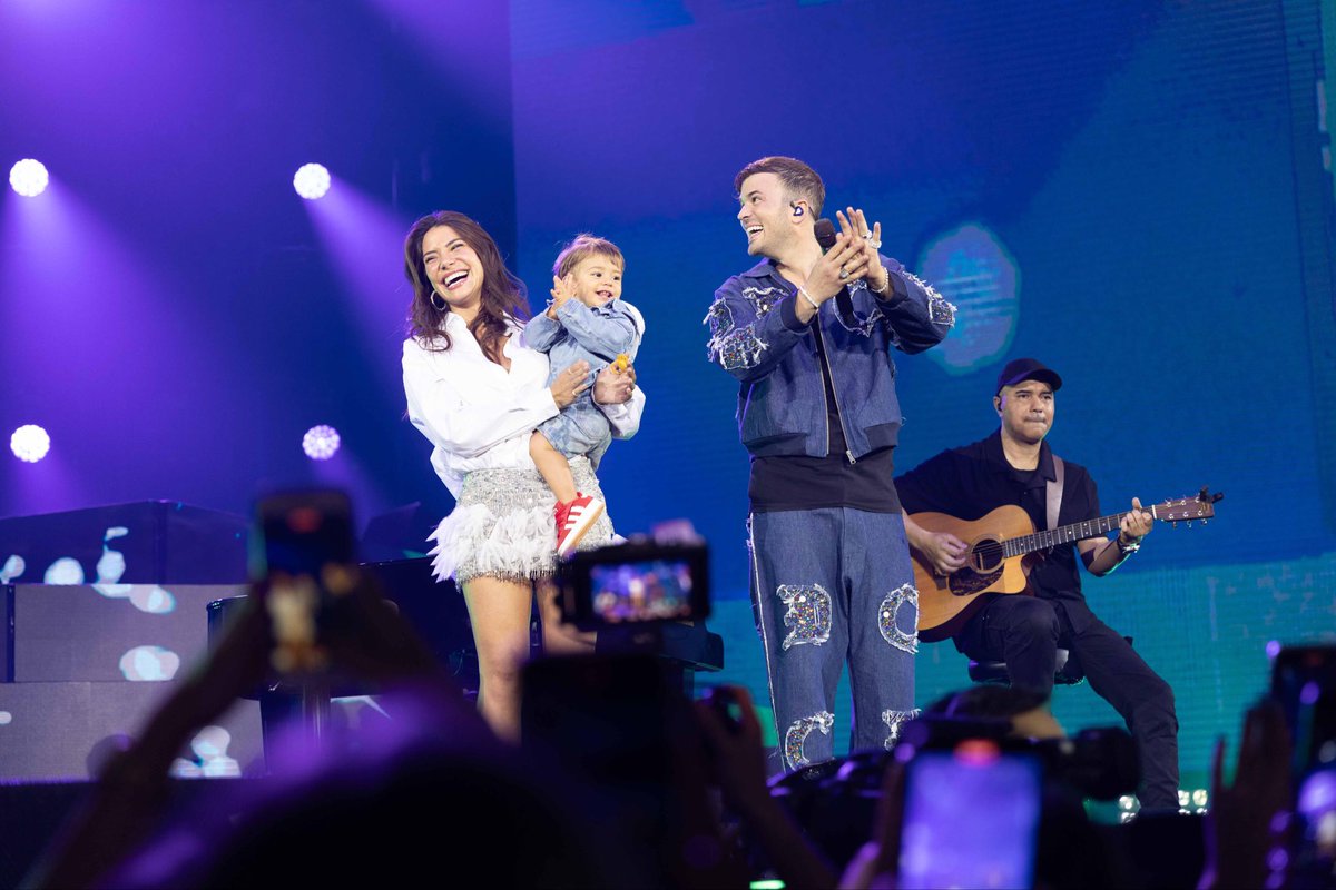 Comentem neste tweet qual foi o vosso momento preferido na Meo Arena com a tag #DavidCarreiraMeoArena.
