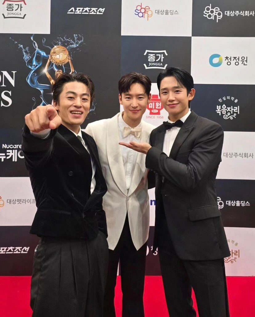 쮸 tweet media