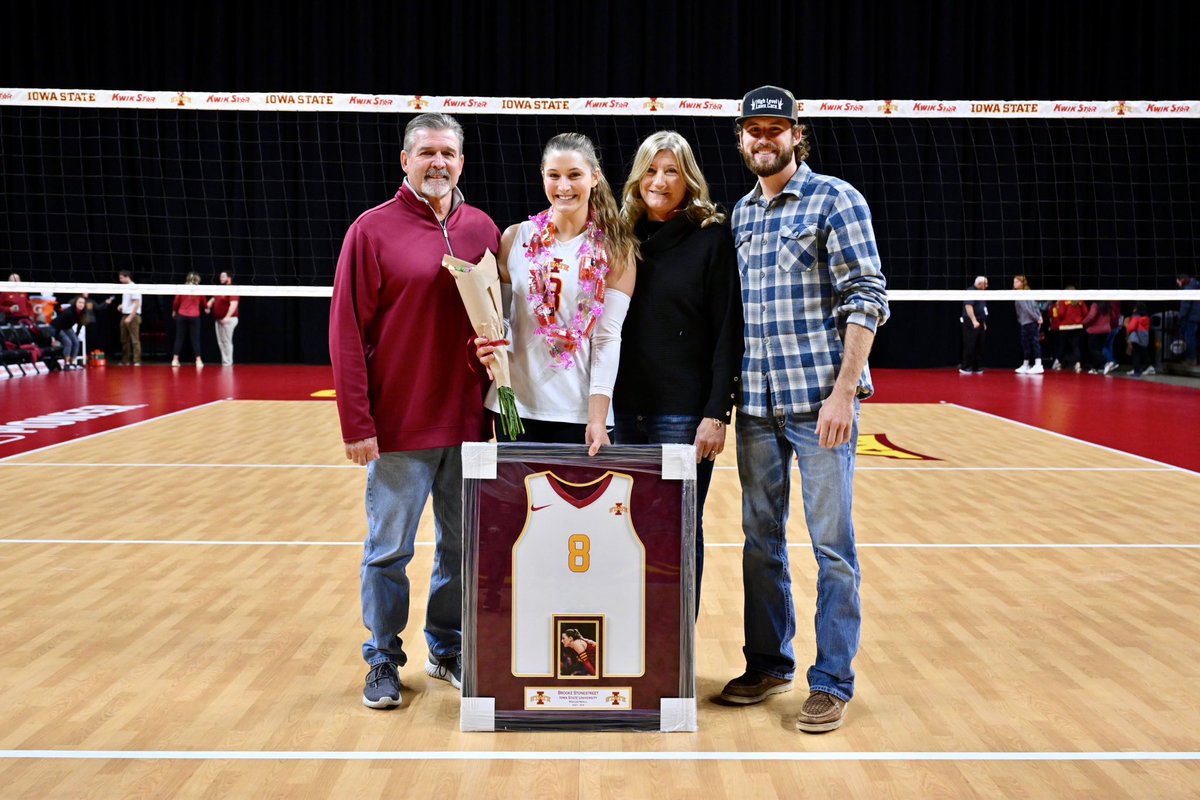 Iowa State Volleyball tweet media