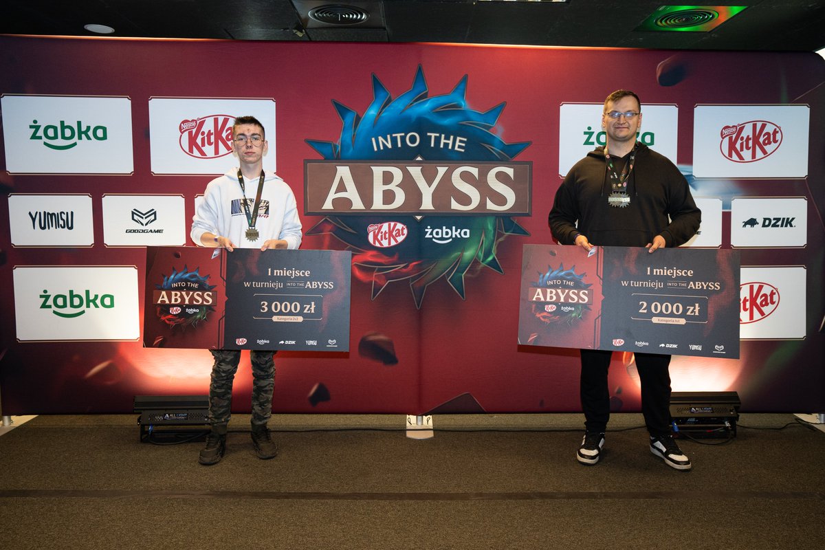 No i mamy to! Poznaliśmy zwycięzców rozgrywek turnieju open #IntoTheAbyss! 🏆

Ogromne gratulacje dla Breaker za pierwsze miejsce w zmaganiach 1v1 oraz Breaker &amp; KapselVinci za zdominowanie starć 2v2.

Przeszliście długą drogę od kwalifikacji aż do finału LAN. Teraz czas na