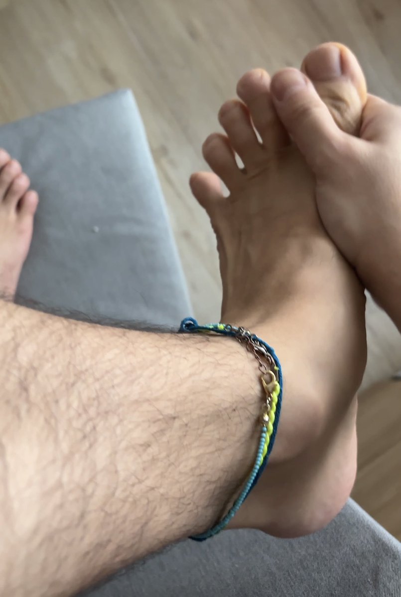 Love rubbing my feet and playing with my toes 👣 New video on my instagram guys go give me a follow, i accept all follow requests 😉 #malefeet #gayfeet #malefootlovers #boyfeet #guysfeet #pieds #pies #footfetish