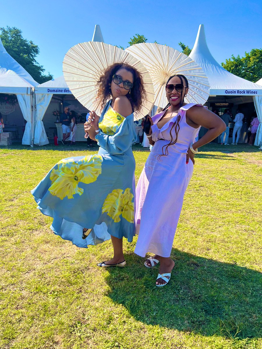 SbuMpungose's tweet photo. Out with my buddy at the Cap Classique &amp; Champagne Festival in Franschhoek. https://t.co/xlsmvzY0oI