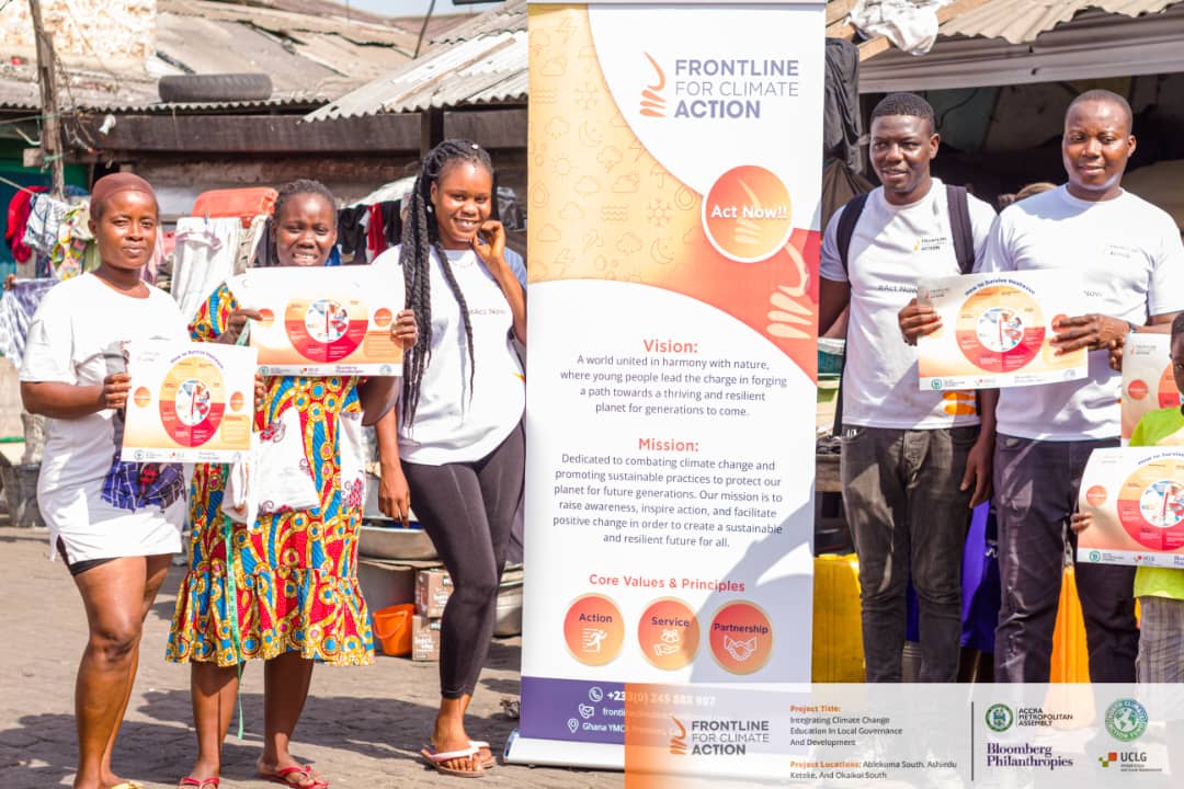 frontline_for's tweet photo. Community engagement at Bukom on heat waves and extreme heat. #ActNow https://t.co/q6w1r9SNNC