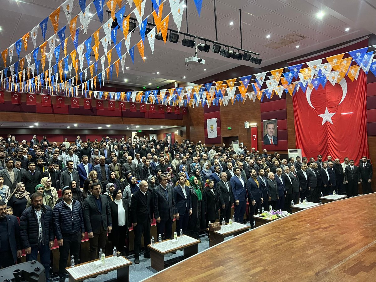 AKGenclikGM's tweet photo. 🌟Mardin

Kızıltepe İlçe Gençlik Kolları Kongremizi büyük bir heyecanla gerçekleştirdik. 

#GeleceğeYönVer 😎 https://t.co/hOzBSt3nl2