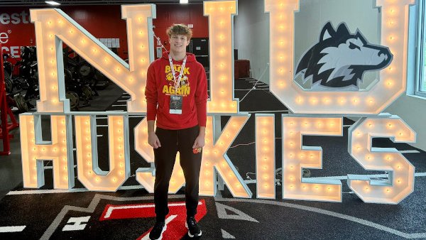 Six Star Football | PLUS+ (@sixstarfootball) on Twitter photo From the Field to College Boards: Illinois’ Rising TE Stars
🏈Big names big games, IL TE spotlight on talent radar🔥
STORY▶️🔗sixstarfootball.com/article/from-t…
<a href="/jcanderson34/">JC Anderson</a> <a href="/BrettBerggren0/">Brett Berggren</a> <a href="/EmmettEaston55/">Emmett Easton</a> <a href="/Carson_Goehring/">Carson A Goehring</a> <a href="/BrendenGrohn07/">Brenden Grohn</a> <a href="/Huggy_Bear_6/">Daven Hug</a> <a href="/KyleMil70414509/">Kyle Miller</a> @gavin_mueller3 From the Field to College Boards: Illinois’ Rising TE Stars
🏈Big names big games, IL TE spotlight on talent radar🔥
STORY▶️🔗sixstarfootball.com/article/from-t…
<a href="/jcanderson34/">JC Anderson</a> <a href="/BrettBerggren0/">Brett Berggren</a> <a href="/EmmettEaston55/">Emmett Easton</a> <a href="/Carson_Goehring/">Carson A Goehring</a> <a href="/BrendenGrohn07/">Brenden Grohn</a> <a href="/Huggy_Bear_6/">Daven Hug</a> <a href="/KyleMil70414509/">Kyle Miller</a> @gavin_mueller3
