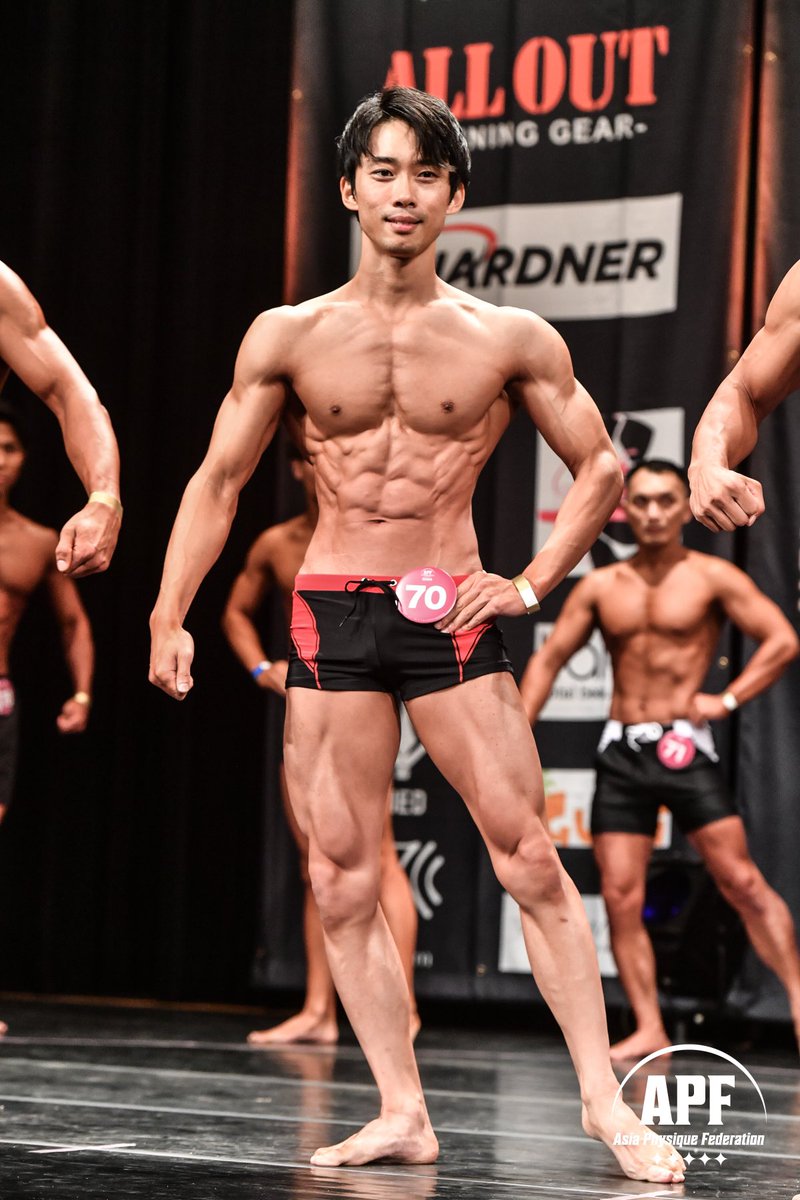 りりす。 tweet media