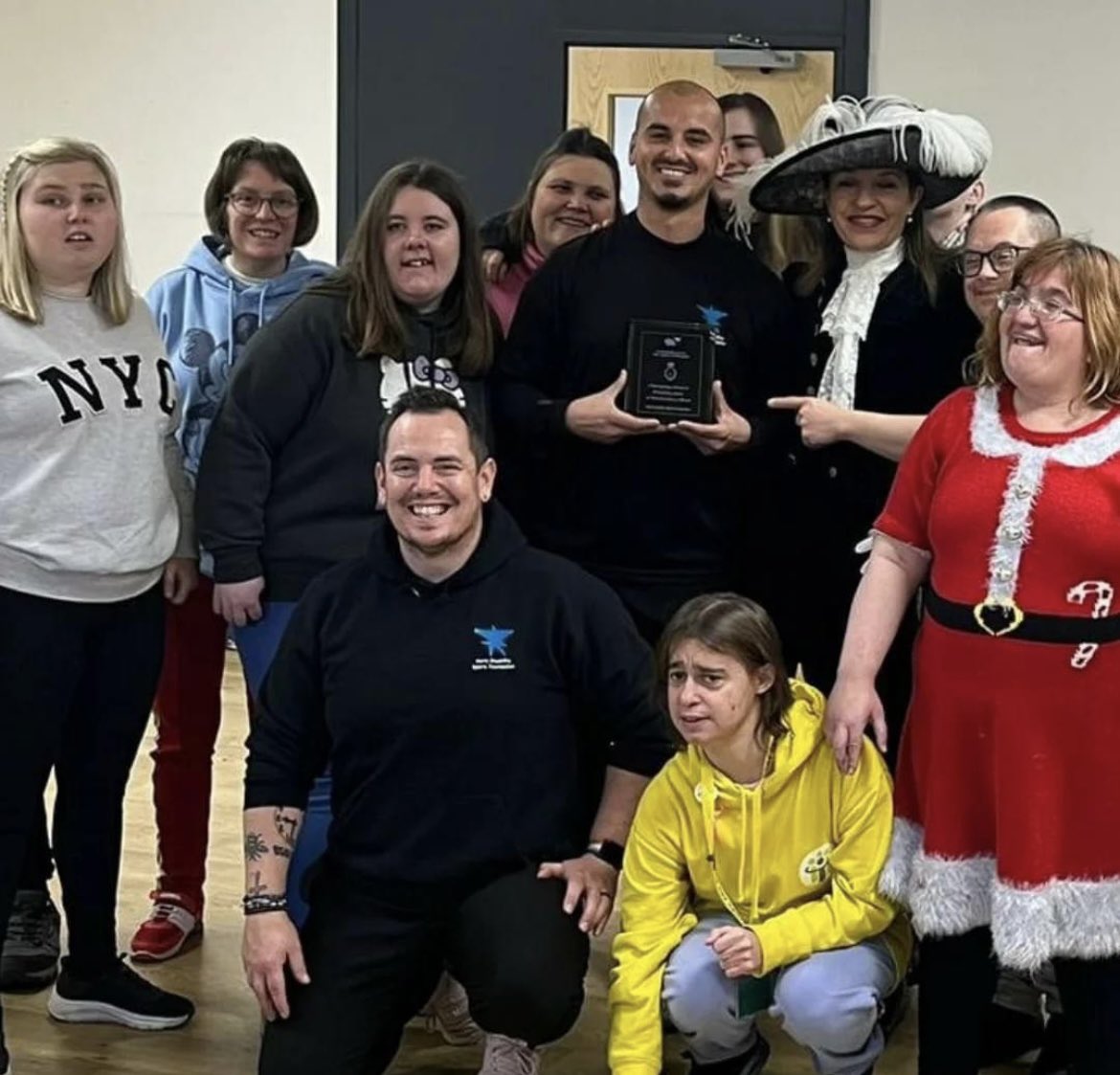 Herts High Sheriff (@hertssheriff) on Twitter photo So delighted to present a surprise <a href="/sportinherts/">Herts Sport & Physical Activity Partnership (HSP)</a> @hertshighsheriff 'Outstanding Services to Disability Sport in Hertfordshire Award' to the remarkable team at <a href="/Herts_DSF/">Herts Disability Sports Foundation</a> during their Boxercise class, just one of the sports the Foundation make accessible so EVERYONE can…1/2 So delighted to present a surprise <a href="/sportinherts/">Herts Sport & Physical Activity Partnership (HSP)</a> @hertshighsheriff 'Outstanding Services to Disability Sport in Hertfordshire Award' to the remarkable team at <a href="/Herts_DSF/">Herts Disability Sports Foundation</a> during their Boxercise class, just one of the sports the Foundation make accessible so EVERYONE can…1/2