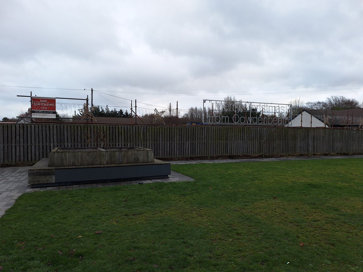 It’s beginning to feel a lot like Christmas 🎅🏻🧑🏻‍🎄

There’s only 1 sleep to go til Cowdenbeaths Christmas Lights are switched on

big THANK YOU to Mar Scaffolding - Scotland Ltd who provided the scaffolding for the "Merry Christmas from Cowdenbeath"  sign/lights FREE of charge. 👍