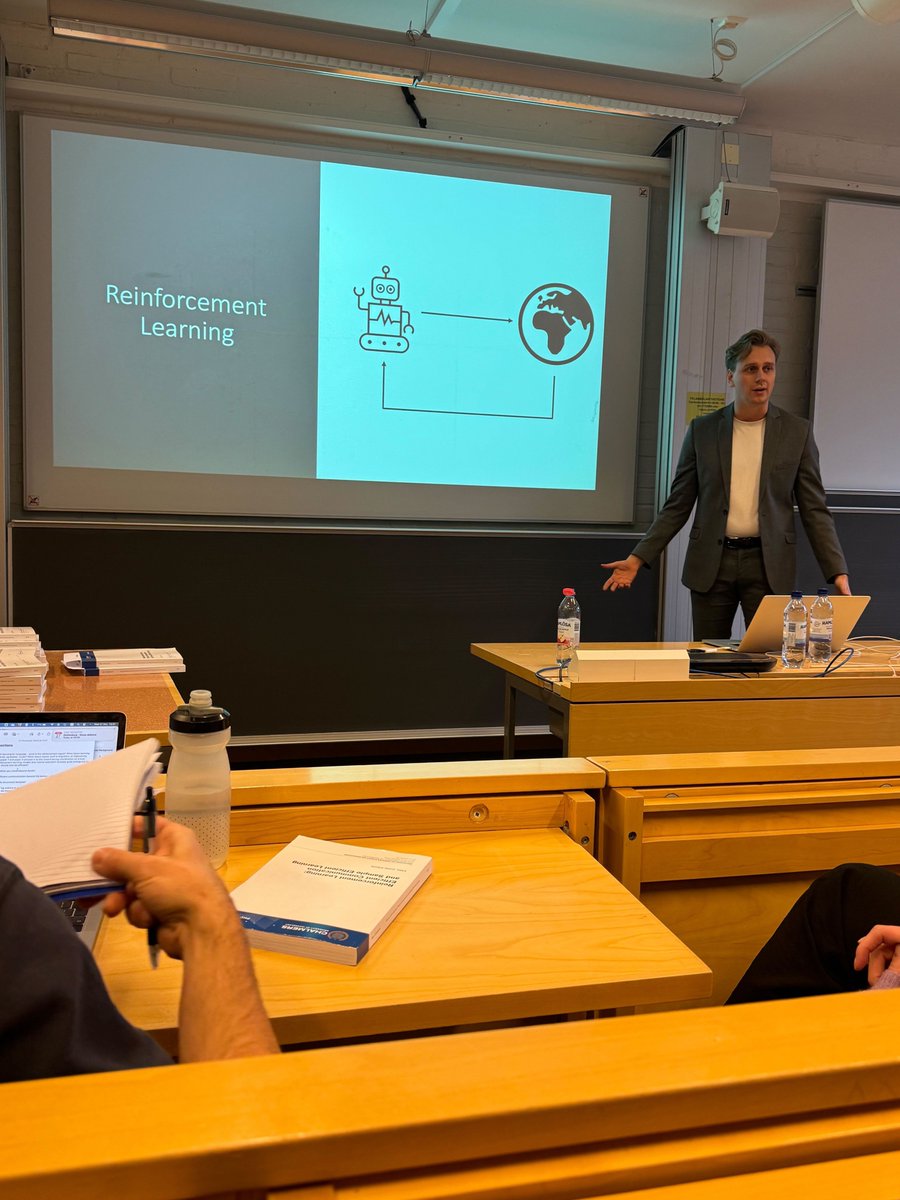 Emil Carlsson tweet media