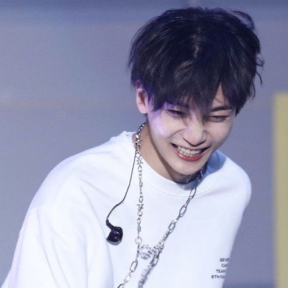 hanniekithes's tweet photo. happy kiddo https://t.co/h6DdNovuSv