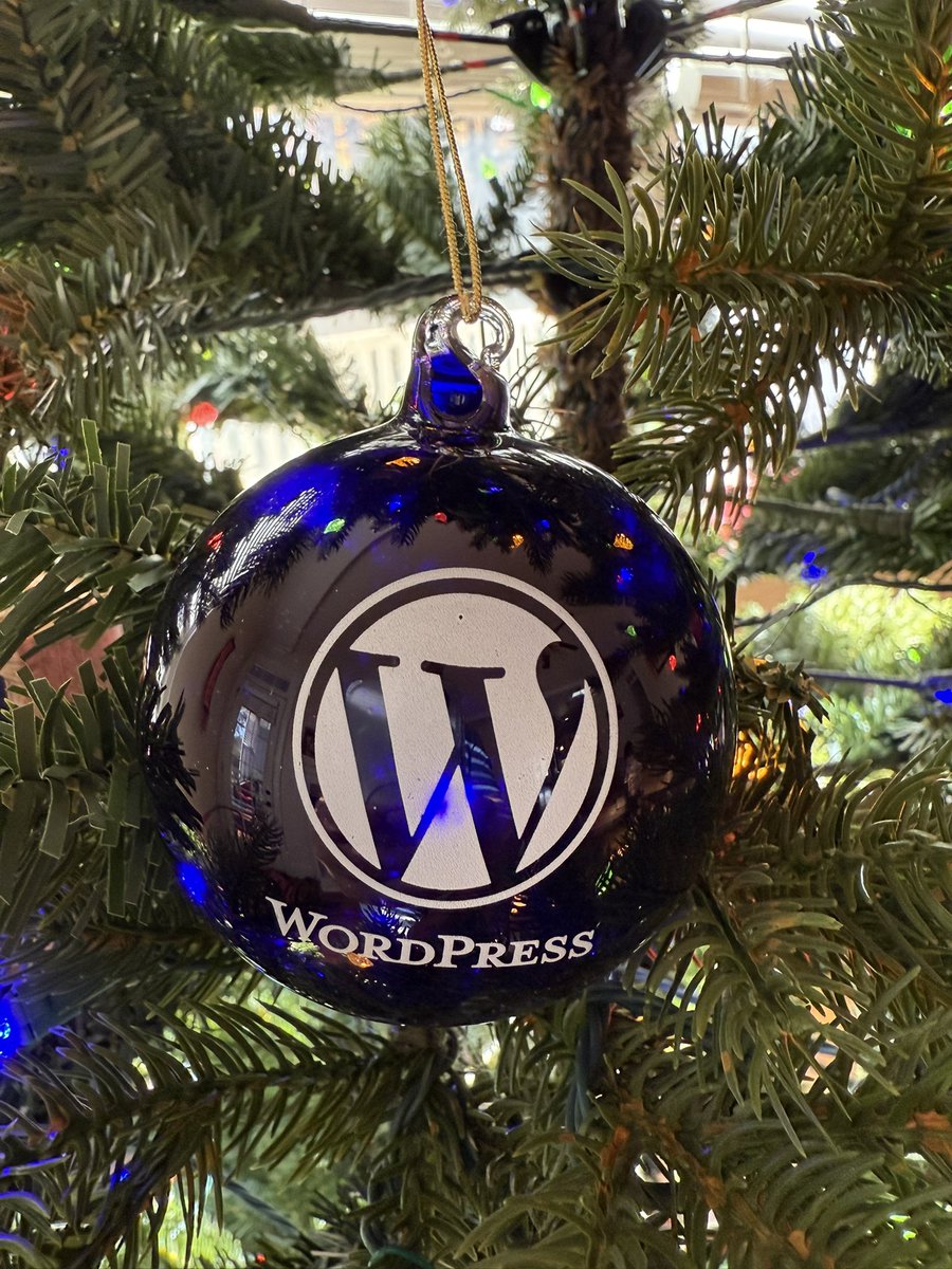 With another Thanksgiving in the books, it’s time to decorate the tree. First ornament up is the blue WordPress.