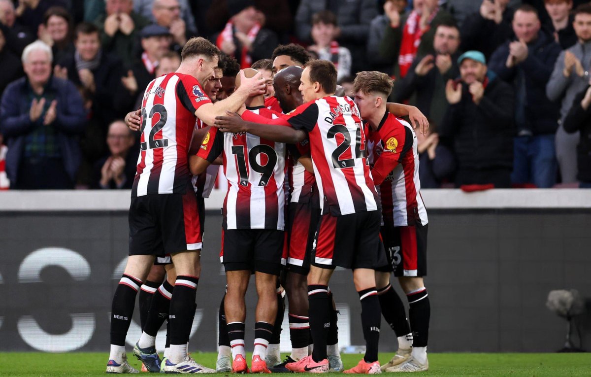 HT results in the Premier League

Brentford 3-1 Leicester City
Crystal Palace 0-0 Newcastle
Nottingham Forest 0-0 Ipswich Town
Wolves 1-3 Bournemouth

#PremierLeague