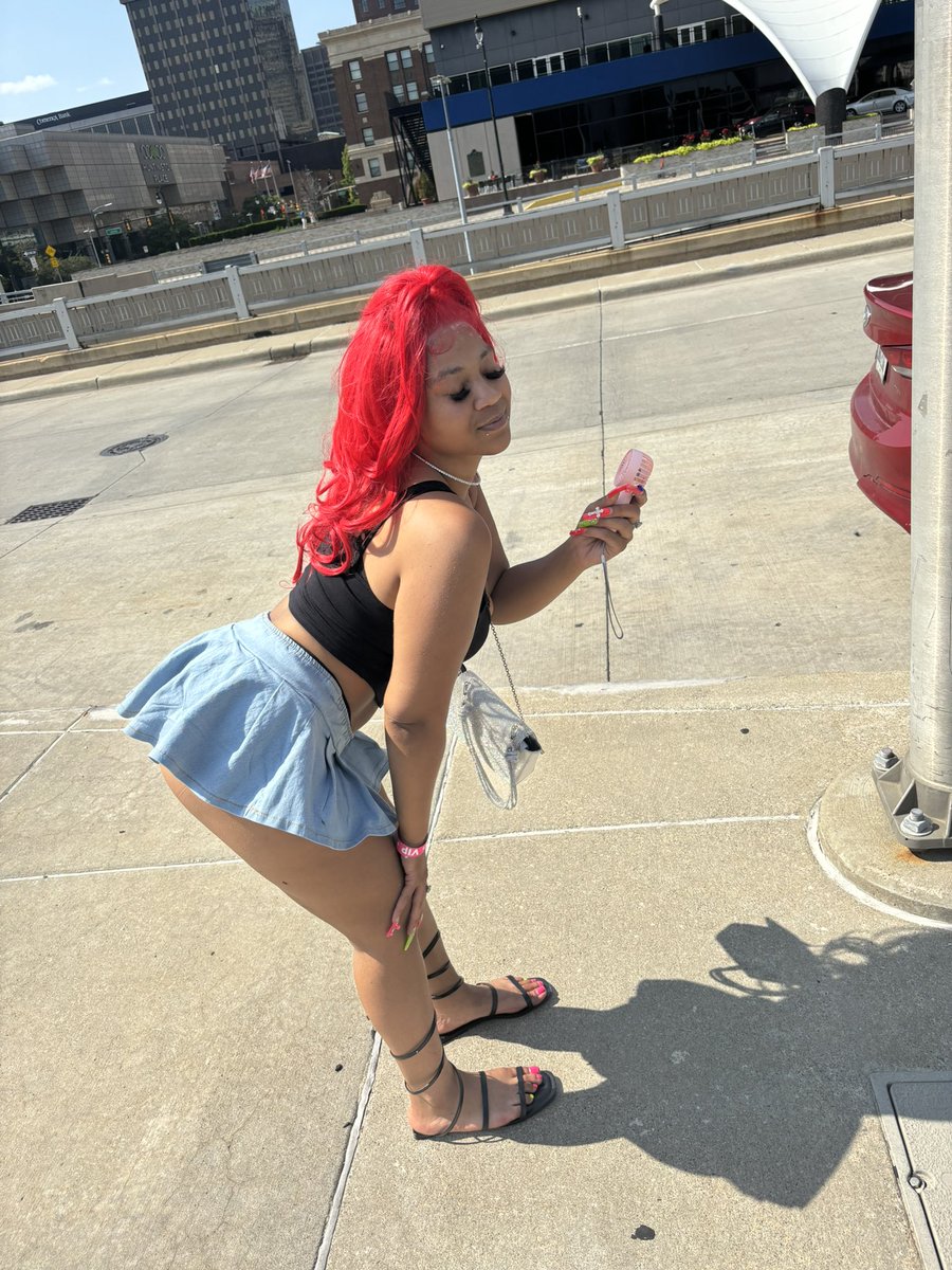 BlasianHoney2's tweet photo. Ms Never gave a f u c k 😮💨🤪 #WhenThePhoneRings #Linkinbio4socials #Backtothesummer #redhairdontcare #Detroit #Ohio #Michigan #BlackFriday https://t.co/qvVvlHwFNO