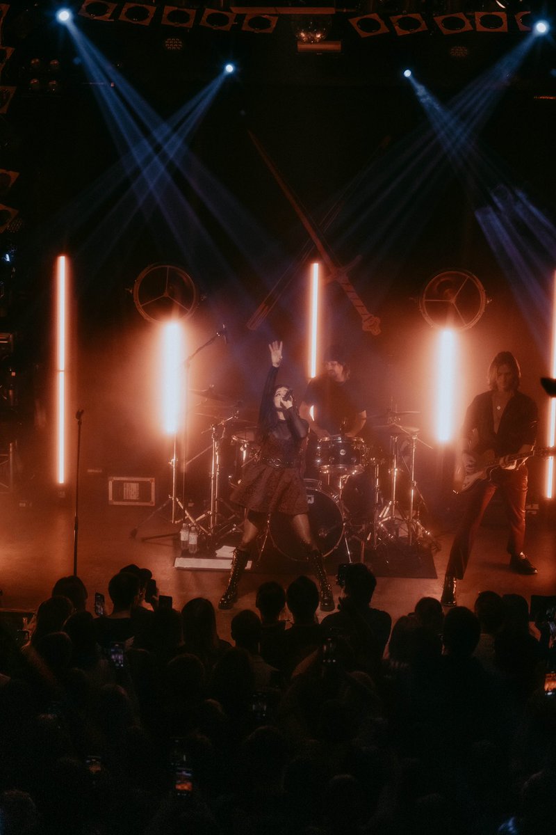 ChrissyCostanza's tweet photo. Love my Hamburglers, and love you Hamburg 🇩🇪 https://t.co/S0zO5QcAXJ