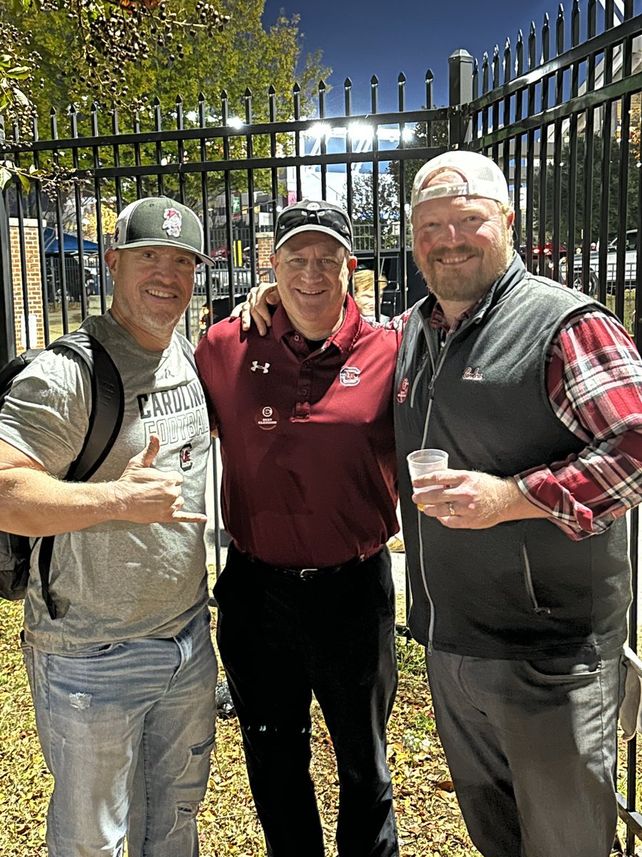 GamecockBourbon's tweet image. Happy Birthday Jason🤙🏼🥃

#GoCocks