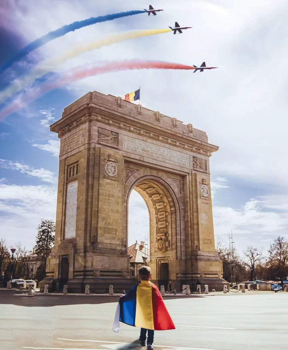 Aripi pentru viitor ! #România
#1Decembrie #ZiuaNaționalăaRomâniei
📸Vlad Barbu