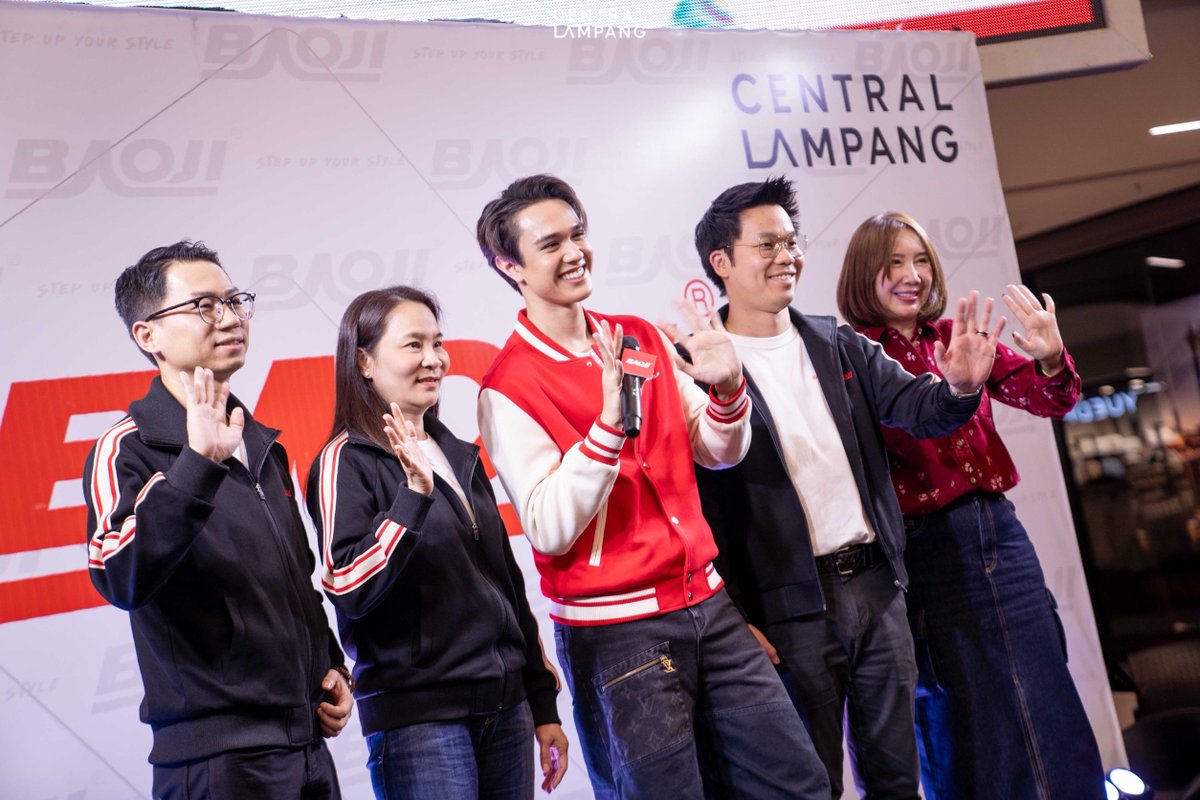 Central_Lampang's tweet photo. 📢 “ชาวลำปาง ไมกี้ ปณิธาน มาหาแล้วเน้อ”
ลดปังยันสิ้นเดือนกับ BAOJI ! 💥 ลดสูงสุดถึง 70%
.
#BAOJIxMIKEY #StepUpYourStyle #ไมกี้ปณิธาน #StarFest #โปรโมชั่น #ลดราคา https://t.co/lPbkw7udsg