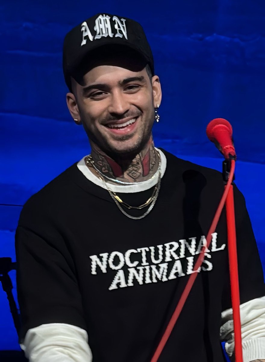 his smile 🥹❤️‍🩹