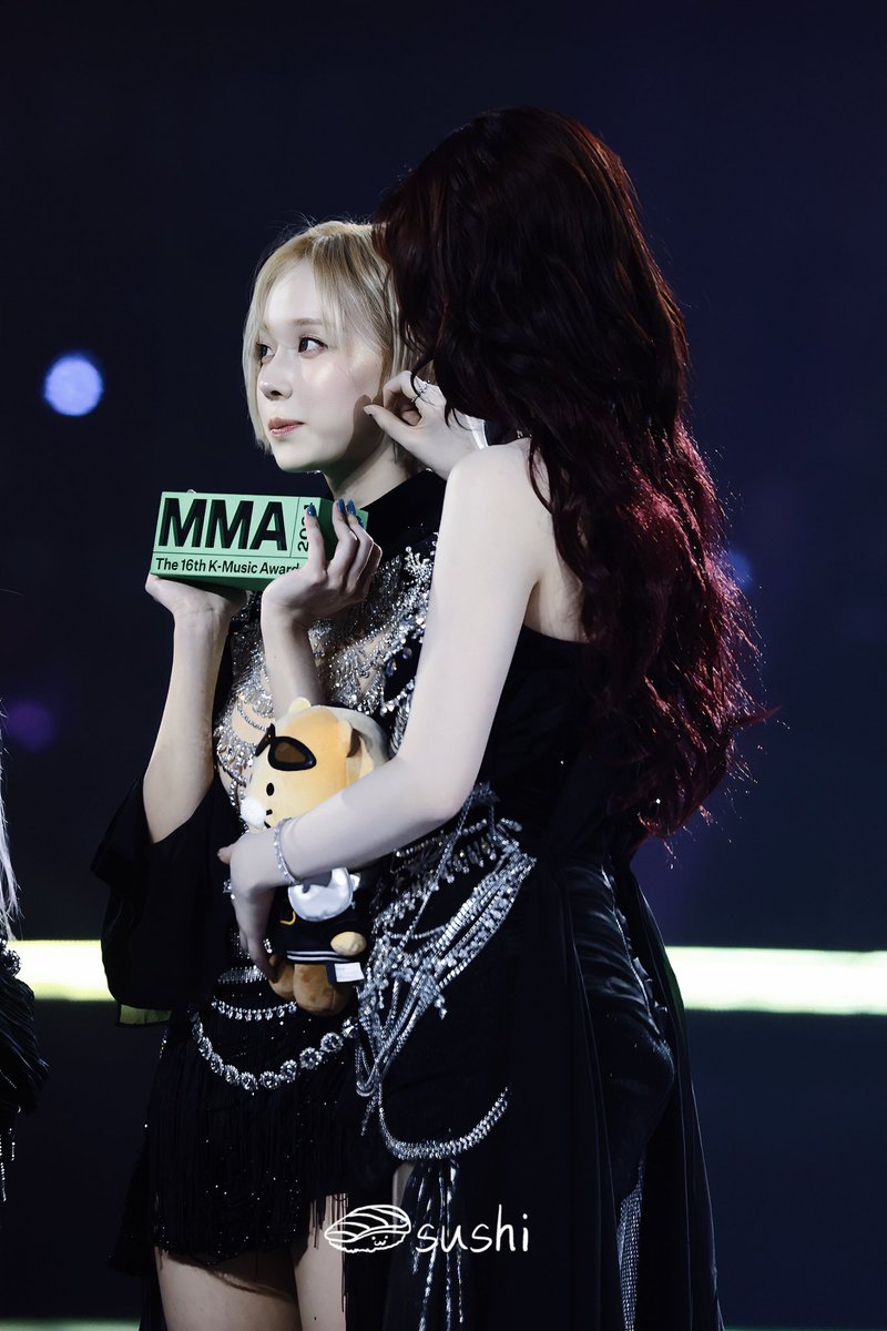 241130 MMA 🤏🏼🤏🏼

#aespa #에스파
#JiminJeong #지민정 
#KARINA #카리나 #WINTER #윈터