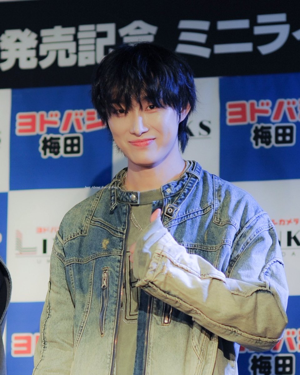 JAE_by_b's tweet photo. 241122 OMEGA X ‘To.’ in Osaka

#OMEGA_X #오메가엑스
#JAEHAN #재한
#To #愛の力

       •̑ʚ •̑                                  ૮• ·̫ • ა                
                                               ✧ •̀ ̫•́ ദ്ദി https://t.co/3GUugZfR40