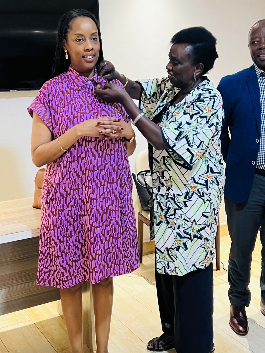 RotaryKigaliSr's tweet photo. Rotary Club Kigali Senior is growing! We pinned three members this week, welcoming Rotarians Emmanuel, Mervaille, and Diana.
Every Rotarian increases our positive impact as we network and collaborate for #ServiceAboveSelf 
DM to learn how you can become a Rotarian too https://t.co/RcJPpeY9Fy