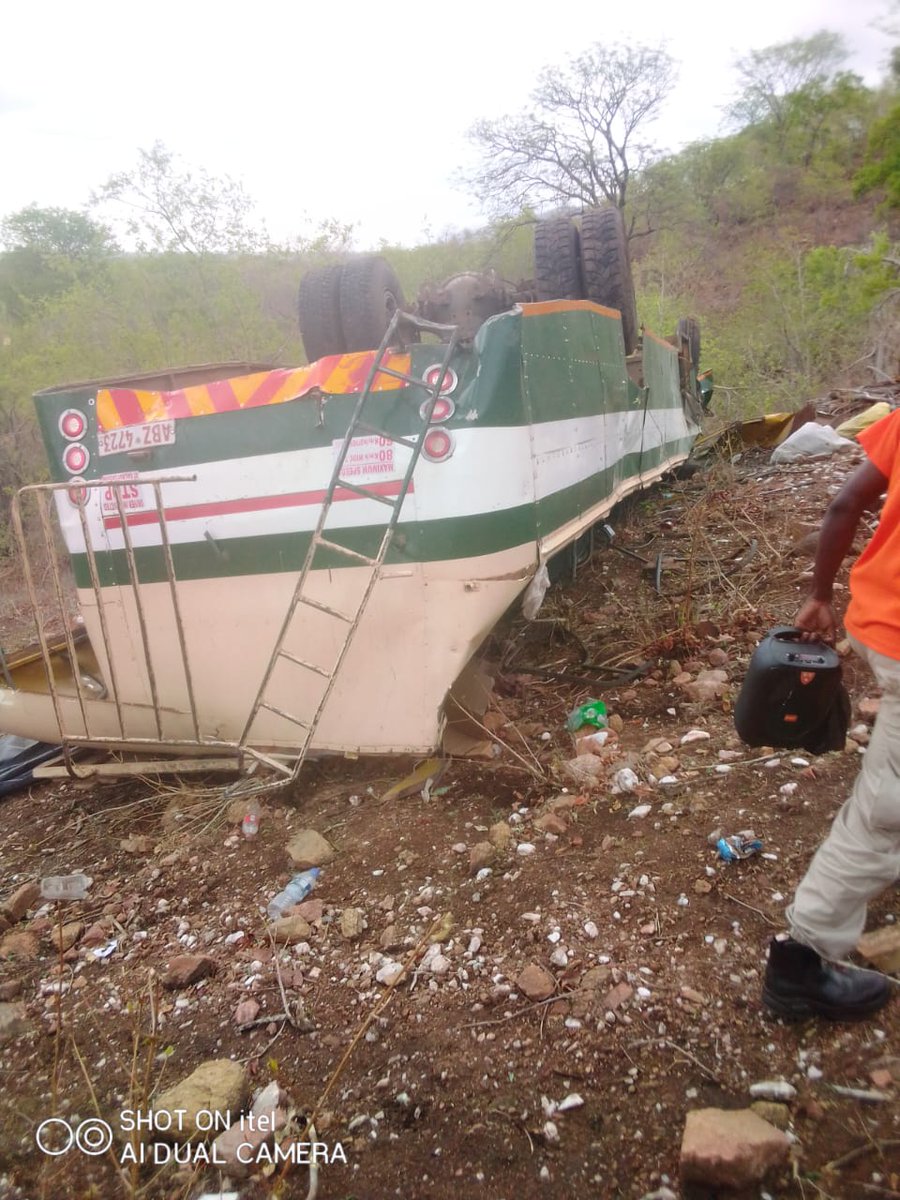 mashcentralinfo's tweet photo. As we approach the festive season it is imperative that road users remain cautious on the highways to minimise loss of lives. A bus being towed by a truck fell in Mavhuradonha mountains, Mahuhwe,  this afternoon following a broken towbar Luckily,  the bus driver was not injured. https://t.co/TnYC9AdNP7