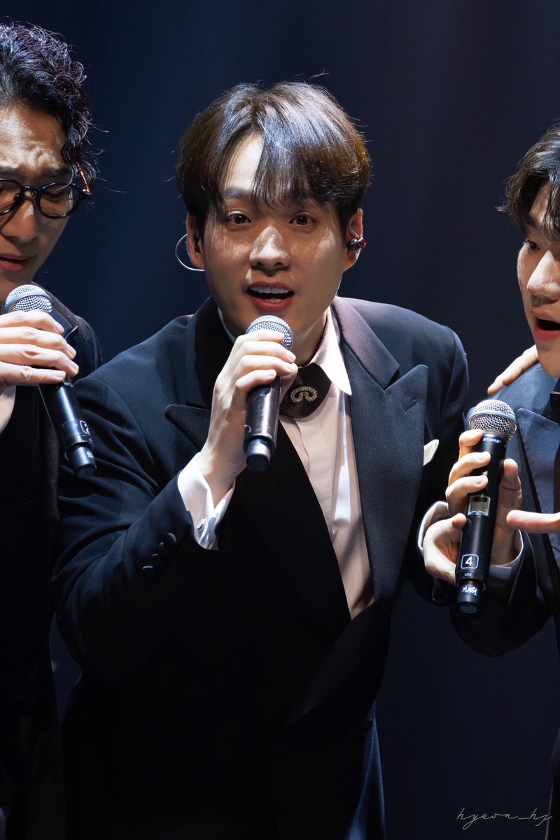 만무🦝 tweet media