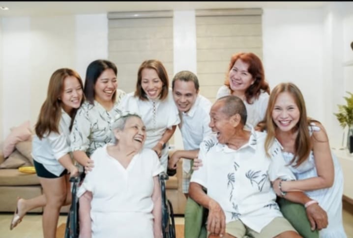 EdwinLAquino1's tweet photo. Our parents 60th Wedding Anniversary, we as a witness to their vow... for better, for worse, for richer, for poorer, in sickness and in health, to love and to cherish, till death us do part..... ❤️❤️❤️

#LightUpYourHolidayswithMEIZU
@MeizuPh
@meizumalaysia https://t.co/8MynW5YfEh