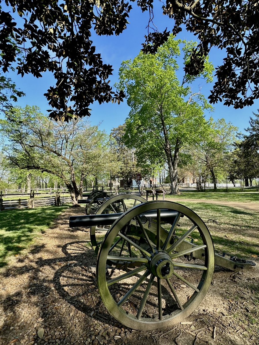 liz_july4th's tweet photo. Good Morning! Happy Saturday! 

Last year, in April, I was at the Battle of #Franklin #TN #CarterHouse #Hood #Schofield 🧵🧵 https://t.co/bM8b9gAYC6